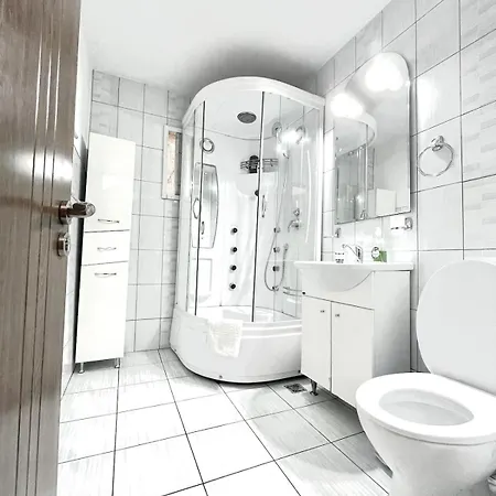 In The Heart Of Town! Appartement